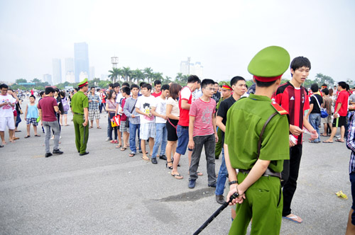 Arsenal, tập, sân Mỹ Đình, fan, hâm mộ,