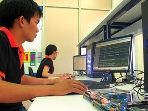 Vietnam, IT power, national program, students, training
