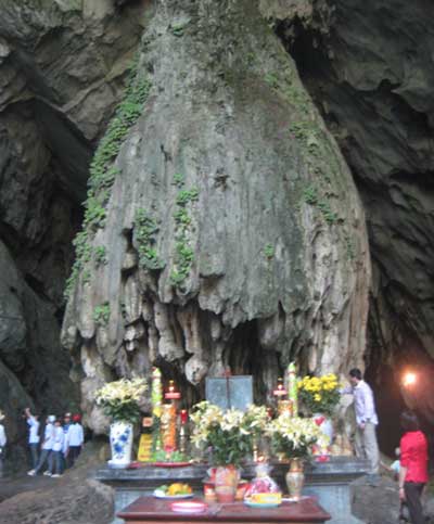 Vietnam, Perfume Pagoda, Yen Stream, Huong Tich cave