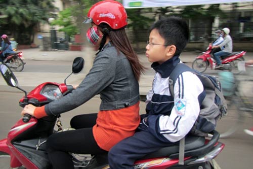 helmet, kids, school, traffic police, fine, traffic violation, helmet for kids