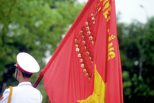 flag hoisting ceremony, flag salute