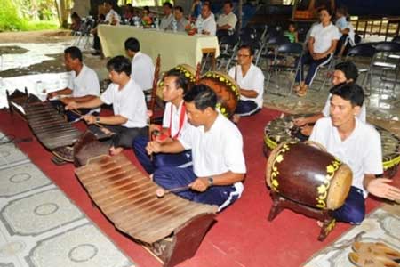 musical instruments khmer traditional instrument pinpeat ensemble orchestra vn vietnam vietnamnet tone revived ngu am english gov band