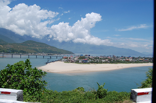 top beaches, beautiful beache, vietnam