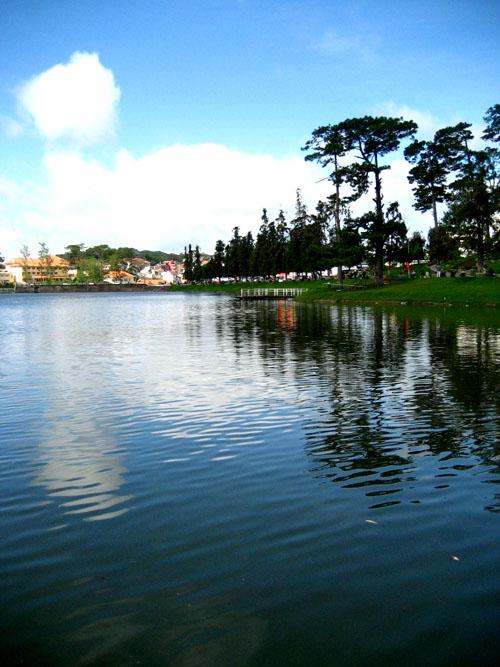 ho xuan huong, xuan huong lake, da lat