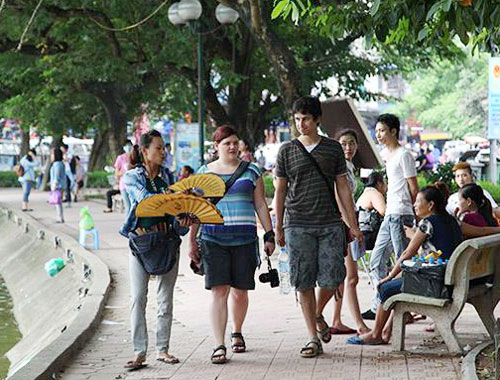 hanoi, tourist, information kiosk, complaints, vnat