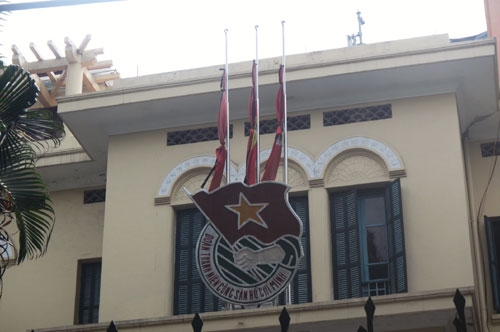 vo nguyen giap, flag at half mast, state funeral