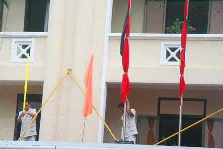 vo nguyen giap, flag at half mast, state funeral