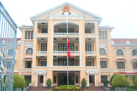 vo nguyen giap, flag at half mast, state funeral