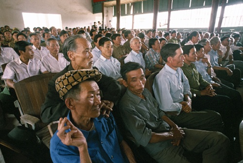 us reporter, vo nguyen giap, dien bien, funeral, quang binh, Catherine Karnow