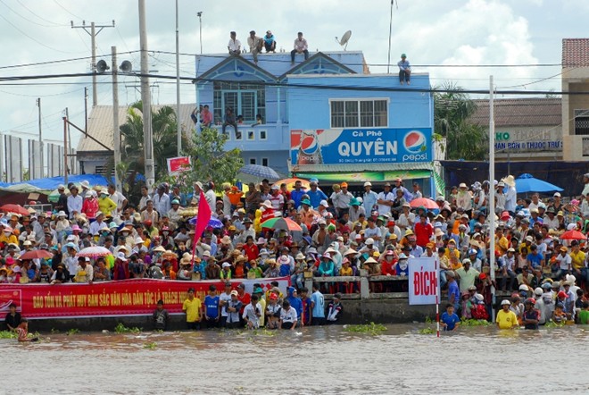 Khmer boat racing, ngo boat, soc trang