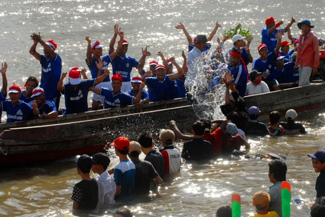 Khmer boat racing, ngo boat, soc trang