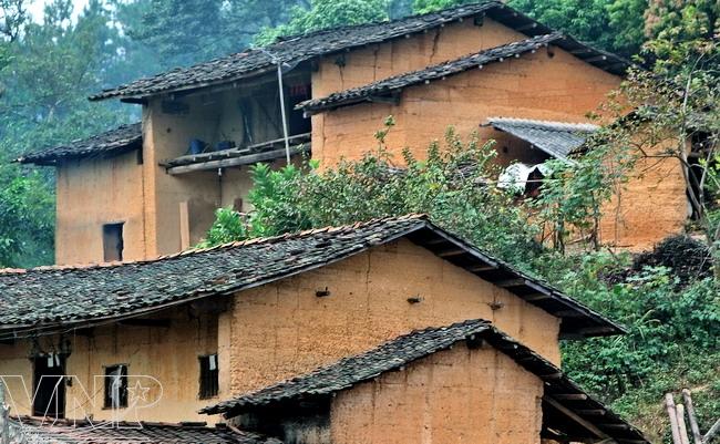 Trinh Tuong houses, huu khanh, lang son