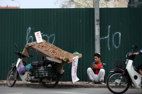 mobile shops, motorcycle shops, hanoi