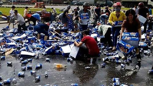 beer looting, dong nai police, driver, robbery