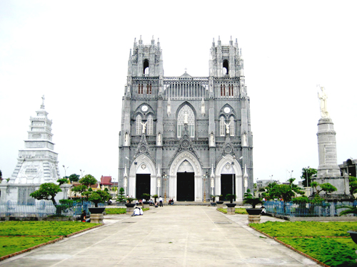 bui chu, churches, christmas