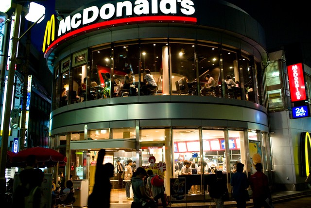 McDonald’s, fast food, vietnam market