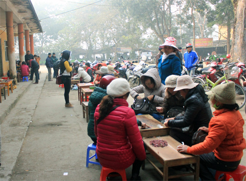 luc yen gem market, ruby, quatz, gemstone