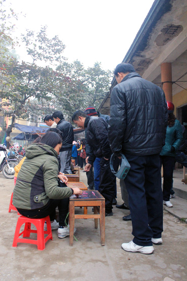 luc yen gem market, ruby, quatz, gemstone