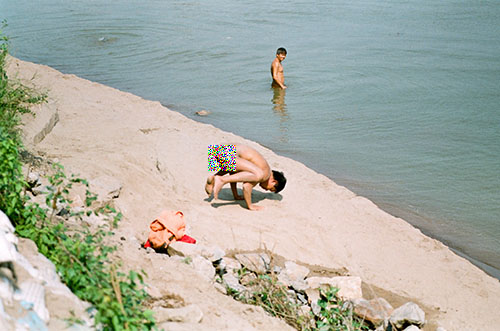 nude bath, Red river, beach for nude bath, hanoi