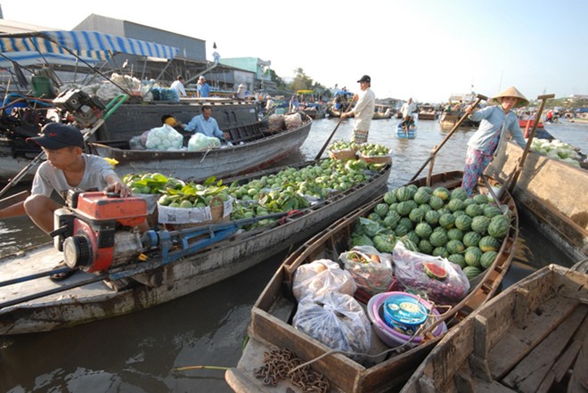 cai rang floating market, fantastic food market