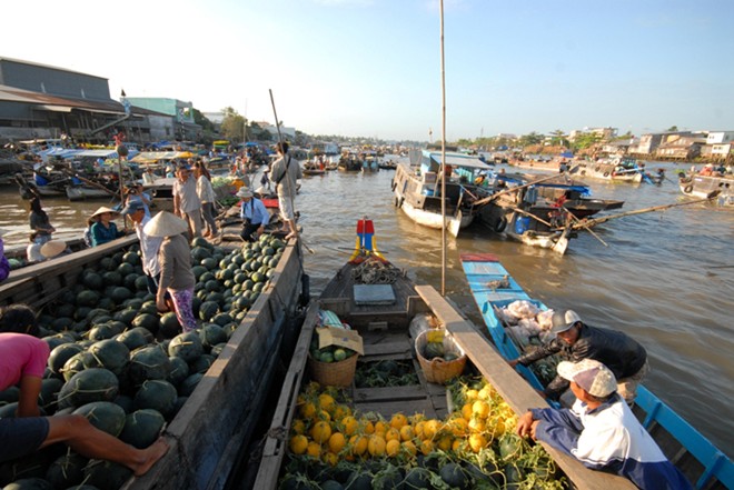 cai rang floating market, fantastic food market