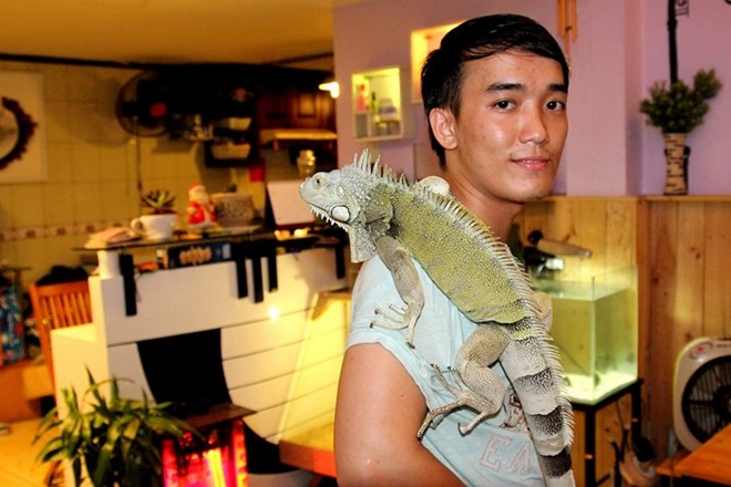 reptile cafe, saigon