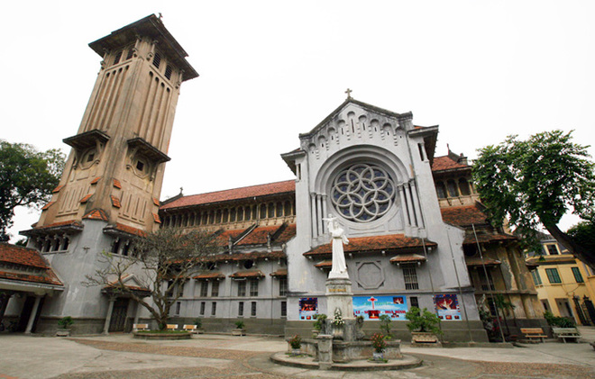 churches, hanoi