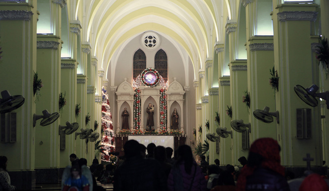 churches, hanoi