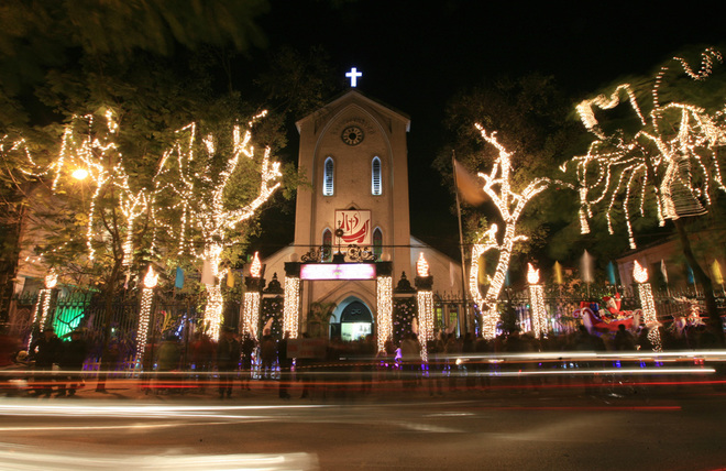 churches, hanoi