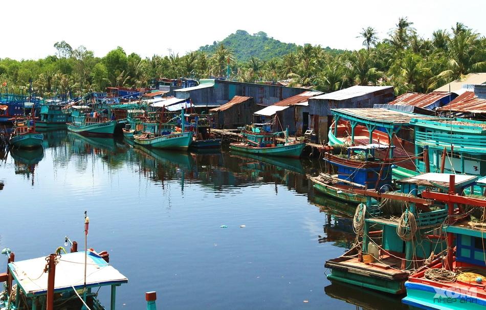 phu quoc, xomnhiepanh. pearl land, kien giang