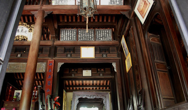 Ancient wooden house, An Hien house, Hue, nha ruong