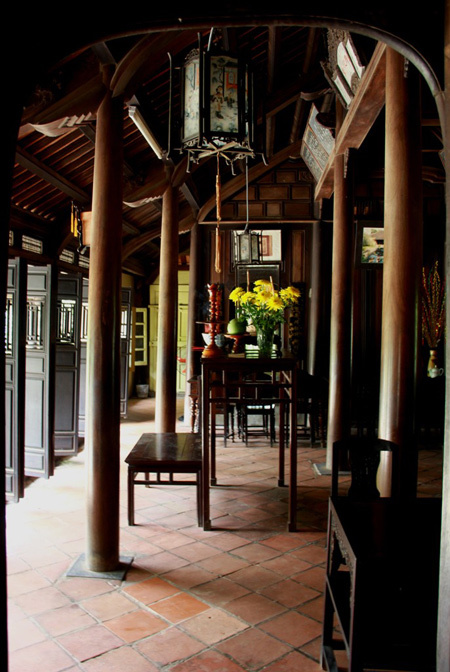 Ancient wooden house, An Hien house, Hue, nha ruong