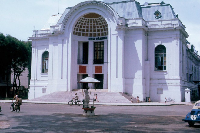 saigon symbols, saigon architectural works, city theatry, post office