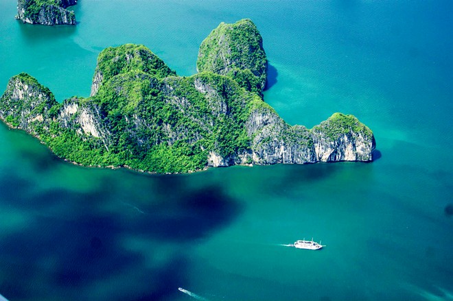 Ha Long Bay, seaplane