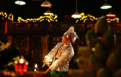 Ha Noi, Mother Goddess worshippers, cultural festival, chau van singing