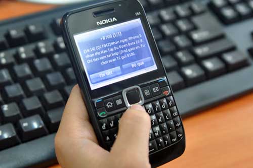 IT technicians, mobile network, flood of spam text messages