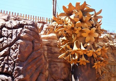 clay sculptures in Da Lat, clay tunnel, trinh ba dung