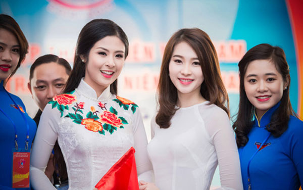 Former beauty queens attend 7th youth union congress