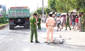 Traffic accidents kill 104 people during holiday