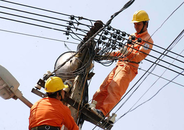 EVN, low-income earners, reduce electricity losses