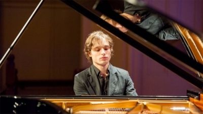 Russian pianist Ilya Rashvovskiy, American conductor David Miller