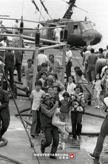 Images: The last 48 hours of the Saigon Regime in 1975