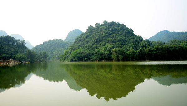 Ninh Binh, tourism products, visitors