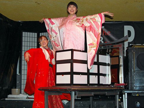 Top Japanese magician duo to thrill Vietnamese audiences - News VietNamNet