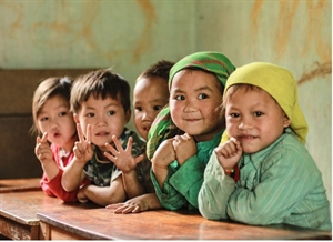 Exhibition launched on children’s portrait photos, Southern fruit festival highlights floating fruit market, Feudal Vietnam through the eyes of French photographers, Summer music fest in Hanoi to show support for LGBT community