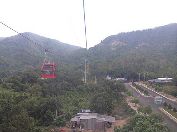Cam Mountain, new cable car, Ba Chua Xu Festival