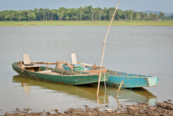 Romantic scenery, Ea Kao Lake, Buon Ma Thuot City