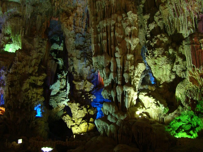 Seven world-famous caves of Vietnam