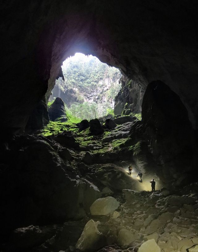 Seven world-famous caves of Vietnam