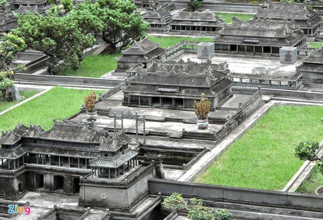 Unique miniature works in Vietnam